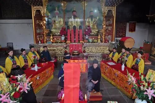 适合晚婚的命局特征