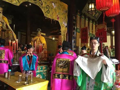 出生时辰夫妻相克相生表 赶紧来看你和爱人是否般配