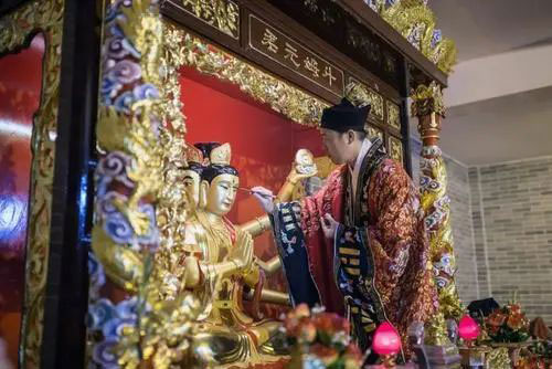 求姻缘喽！